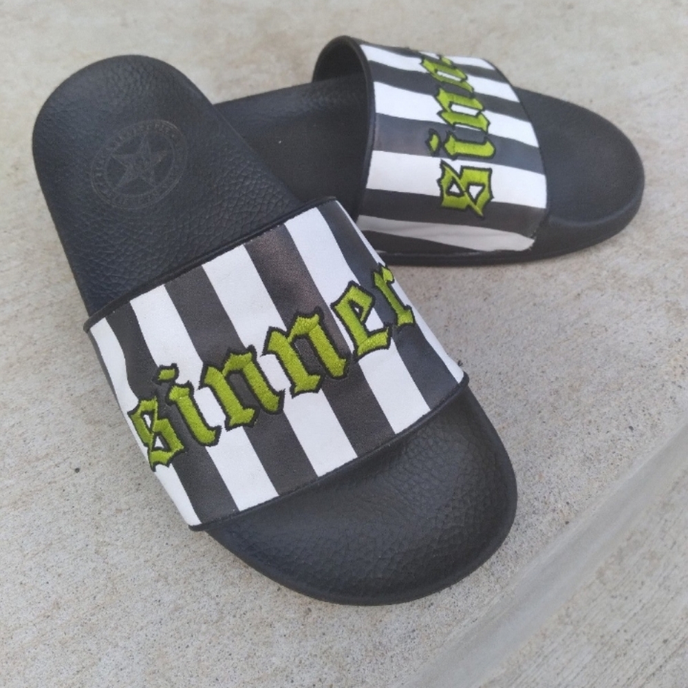 Blackcraft Cult Sandals size 5